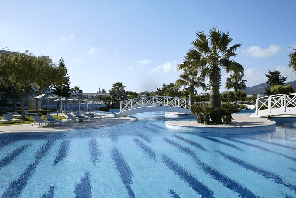 Electra Palace Rhodes Ialysos (Rhodes) Exterior foto The pool at the hotel