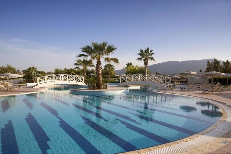 Electra Palace Rhodes Ialysos (Rhodes) Exterior foto Pool at the hotel